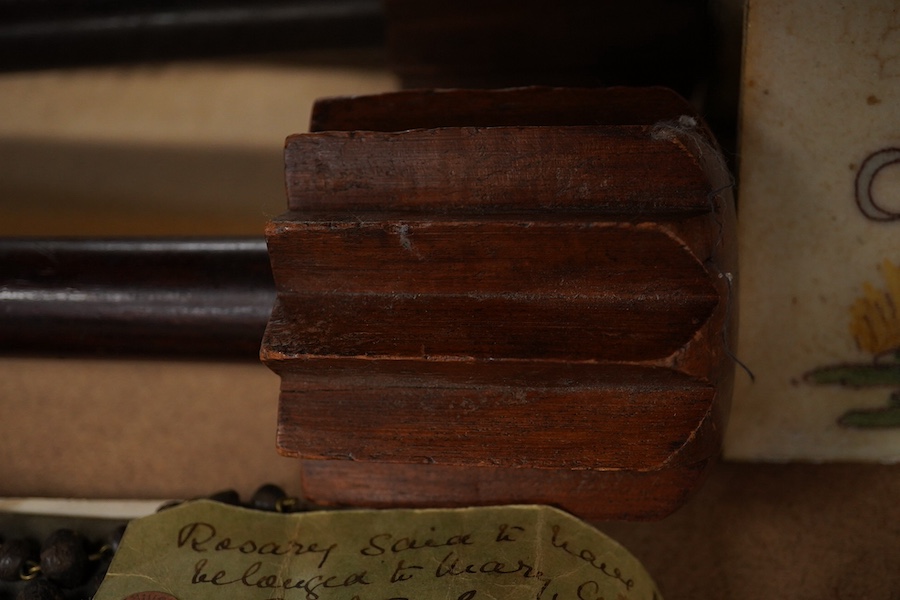 Miscellaneous items to include pen knives, a rosary bead necklace with paper label reading ‘said to have belonged to Mary Queen of Scots..’, a 19th century sketch book dated 1864 and lion head door knocker. Condition - v